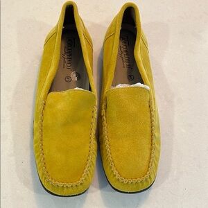 A’Rcopedico Womens Loafers 41 Golden Yellow Slip-On Loafers Suede Heel Drive New